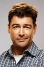 Kyle Chandler isChuck