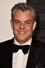 Danny Huston isCaptain Wes O'Neil