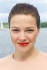 Hannah Herzsprung isAnna Ralston